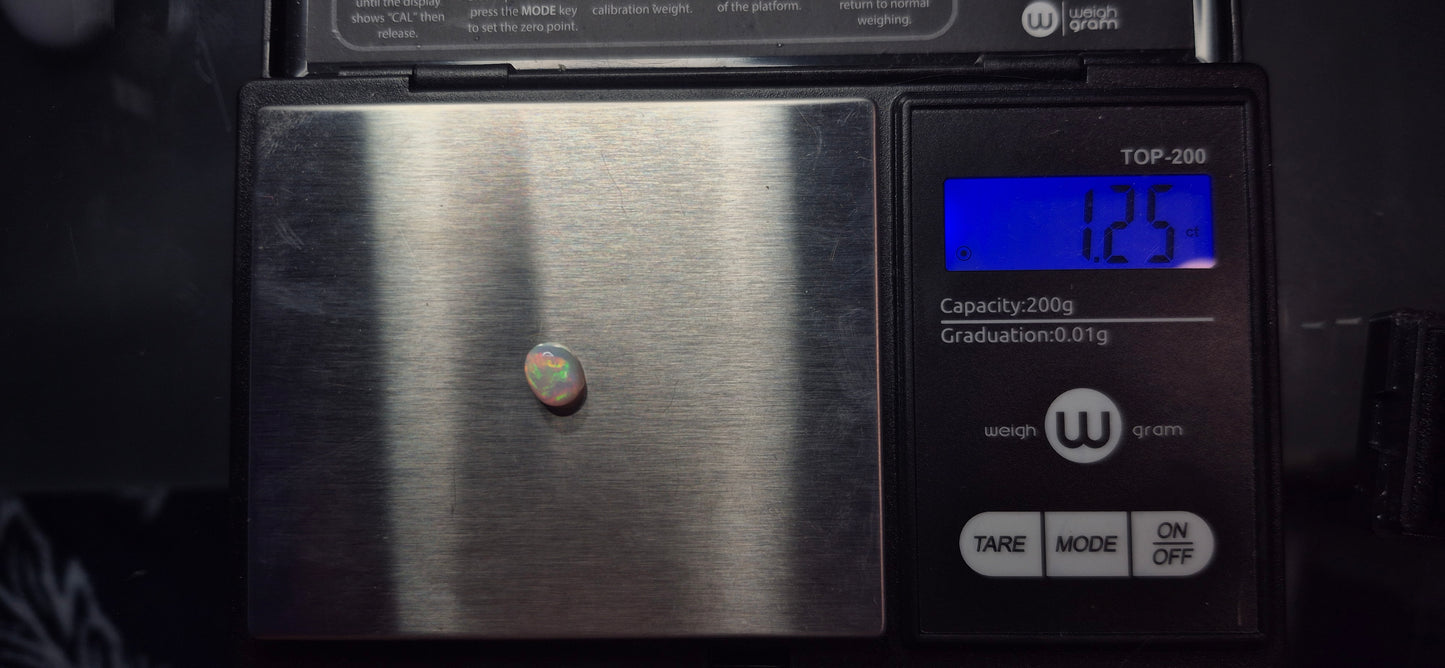 1.25ct Bright Ethiopian Welo Opal (Calibrated 8x6mm) – Fiery Red & Green